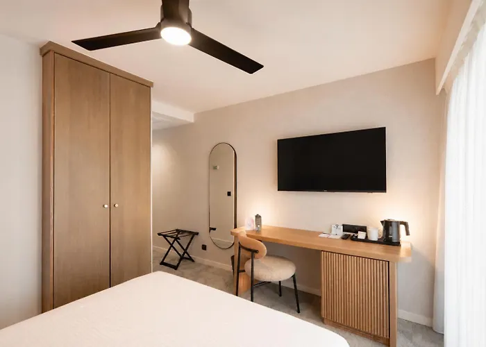 Hotel Rh Royal - Recommend For Adults